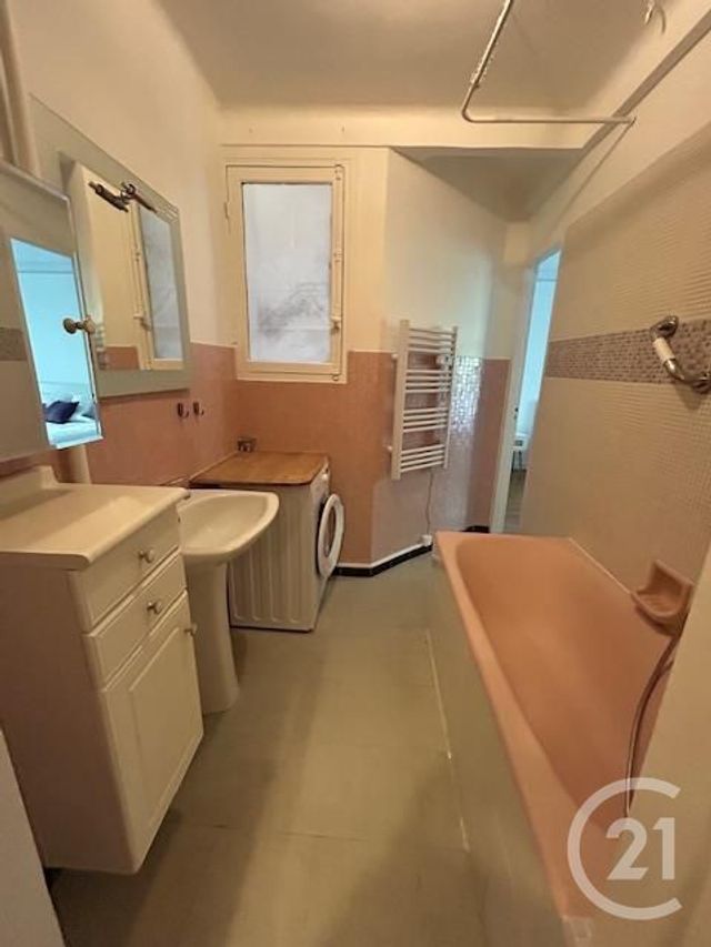 Appartement F2 à louer - 2 pièces - 39.88 m2 - PARIS - 75015 - ILE-DE-FRANCE - Century 21 Vouillé