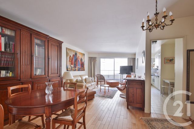 Appartement F4 à vendre - 4 pièces - 87.7 m2 - PARIS - 75015 - ILE-DE-FRANCE - Century 21 Vouillé