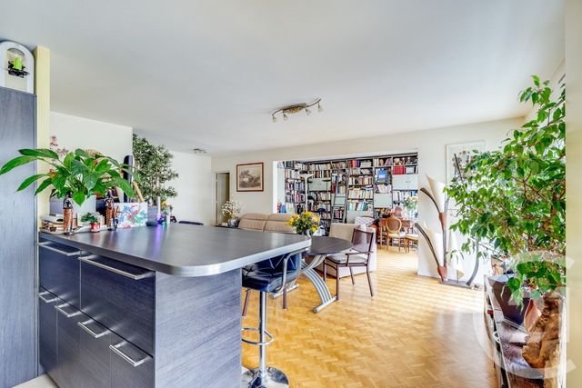 Appartement F5 à vendre - 5 pièces - 119.2 m2 - PARIS - 75015 - ILE-DE-FRANCE - Century 21 Vouillé