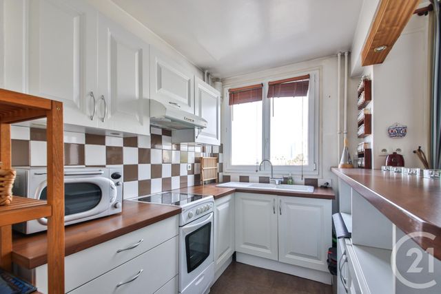 Appartement F3 à vendre - 3 pièces - 67.0 m2 - PARIS - 75015 - ILE-DE-FRANCE - Century 21 Vouillé