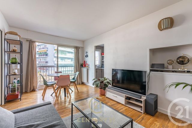 Appartement F2 à vendre - 2 pièces - 54.32 m2 - PARIS - 75015 - ILE-DE-FRANCE - Century 21 Vouillé