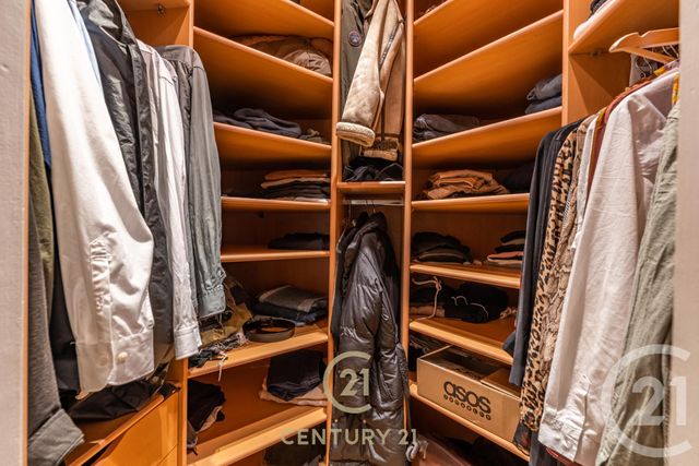 Appartement F2 à vendre - 2 pièces - 54.32 m2 - PARIS - 75015 - ILE-DE-FRANCE - Century 21 Vouillé