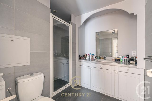 Appartement F2 à vendre - 2 pièces - 54.32 m2 - PARIS - 75015 - ILE-DE-FRANCE - Century 21 Vouillé