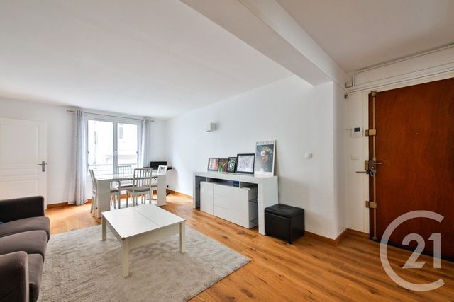 Appartement F4 à vendre - 4 pièces - 69.09 m2 - PARIS - 75015 - ILE-DE-FRANCE - Century 21 Vouillé