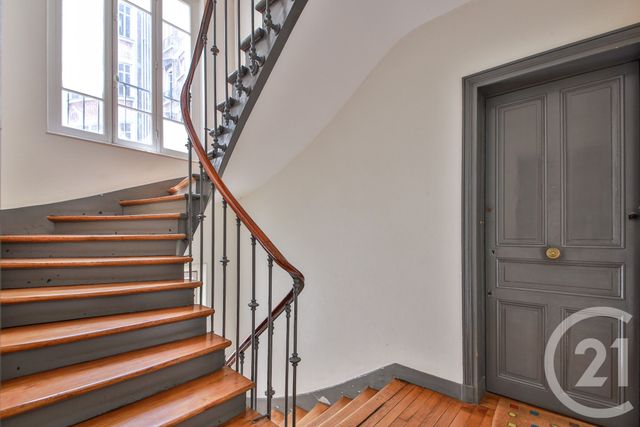 Appartement F2 à vendre - 2 pièces - 40.0 m2 - PARIS - 75015 - ILE-DE-FRANCE - Century 21 Vouillé