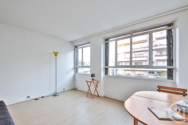 Appartement F1 à vendre - 1 pièce - 33.0 m2 - PARIS - 75015 - ILE-DE-FRANCE - Century 21 Vouillé
