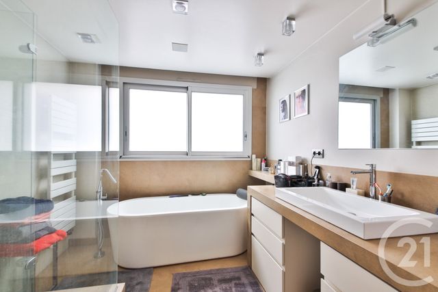 Appartement F4 à vendre - 5 pièces - 139.6 m2 - PARIS - 75015 - ILE-DE-FRANCE - Century 21 Vouillé