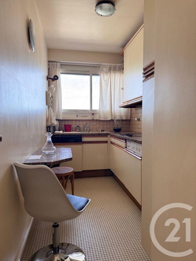 Afficher la photo en grand Appartement F3 à vendre - 3 pièces - 67.0 m2 - PARIS - 75015 - ILE-DE-FRANCE - Century 21 Vouillé