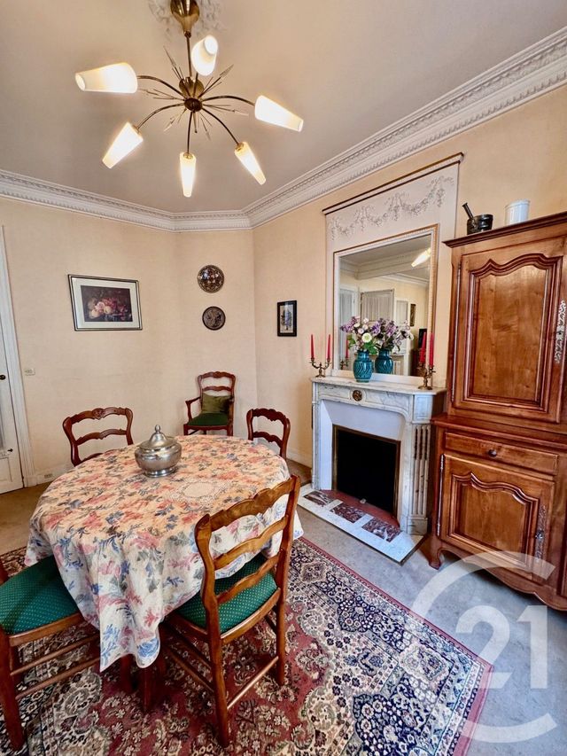 Appartement F3 à vendre - 3 pièces - 69.2 m2 - PARIS - 75015 - ILE-DE-FRANCE - Century 21 Vouillé