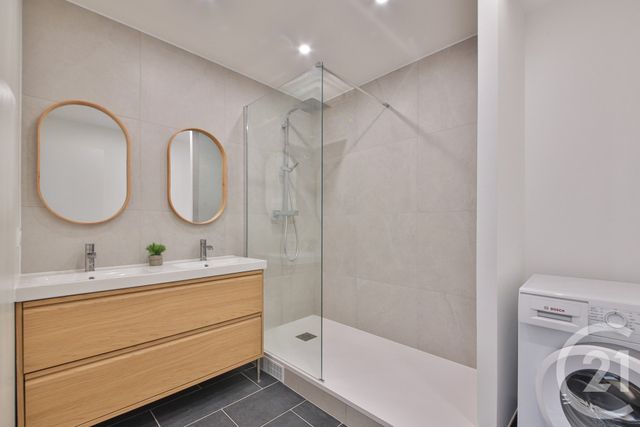 Appartement F4 à vendre - 4 pièces - 80.32 m2 - PARIS - 75015 - ILE-DE-FRANCE - Century 21 Vouillé