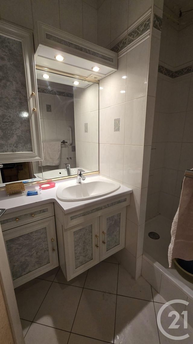 Appartement à louer - 4 pièces - 85.39 m2 - PARIS - 75015 - ILE-DE-FRANCE - Century 21 Vouillé