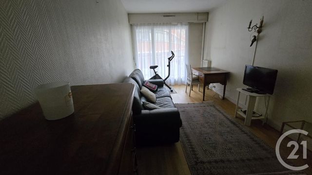 Appartement à louer - 4 pièces - 85.39 m2 - PARIS - 75015 - ILE-DE-FRANCE - Century 21 Vouillé