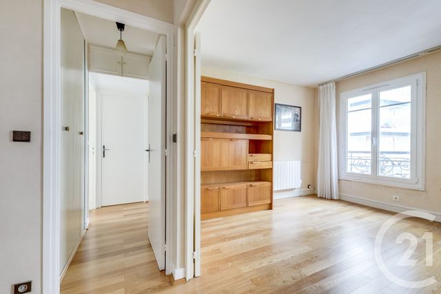 Appartement T3 à vendre - 3 pièces - 63.0 m2 - PARIS - 75015 - ILE-DE-FRANCE - Century 21 Vouillé