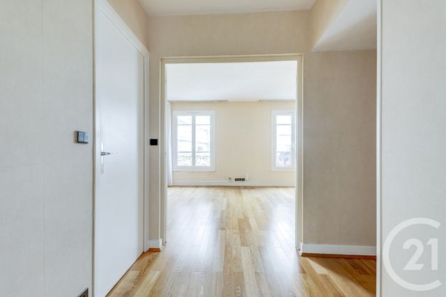 Appartement T3 à vendre - 3 pièces - 63.0 m2 - PARIS - 75015 - ILE-DE-FRANCE - Century 21 Vouillé