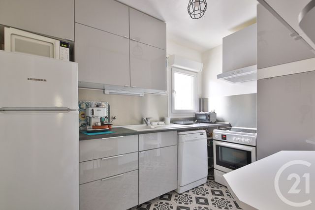 Appartement T3 à vendre - 3 pièces - 63.0 m2 - PARIS - 75015 - ILE-DE-FRANCE - Century 21 Vouillé