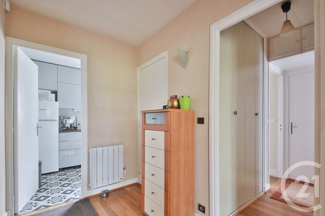 Appartement T3 à vendre - 3 pièces - 63.0 m2 - PARIS - 75015 - ILE-DE-FRANCE - Century 21 Vouillé