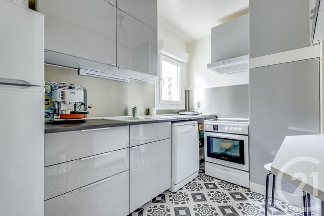 Appartement T3 à vendre - 3 pièces - 63.0 m2 - PARIS - 75015 - ILE-DE-FRANCE - Century 21 Vouillé