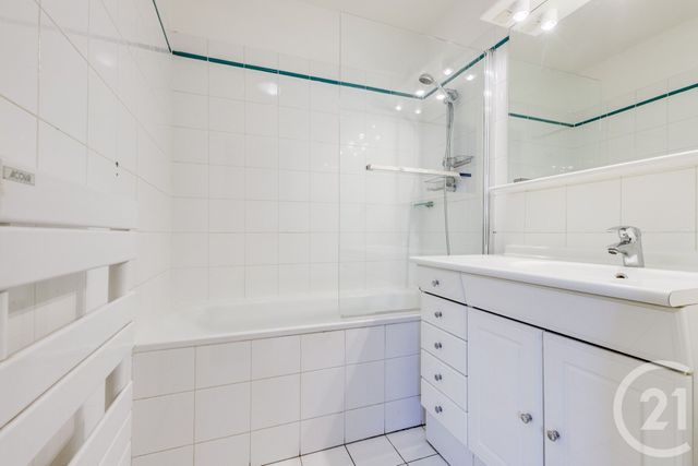 Appartement F3 à vendre - 3 pièces - 67.15 m2 - PARIS - 75015 - ILE-DE-FRANCE - Century 21 Vouillé