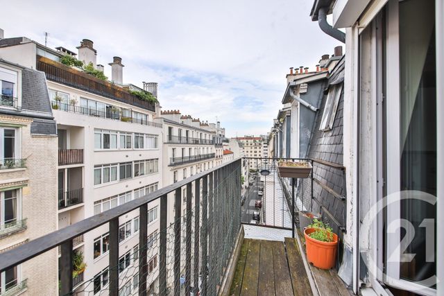 Appartement F2 à vendre - 2 pièces - 33.3 m2 - PARIS - 75015 - ILE-DE-FRANCE - Century 21 Vouillé