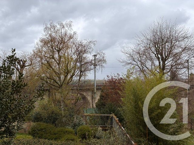 Appartement F4 à vendre - 4 pièces - 97.56 m2 - SURESNES - 92 - ILE-DE-FRANCE - Century 21 Vouillé