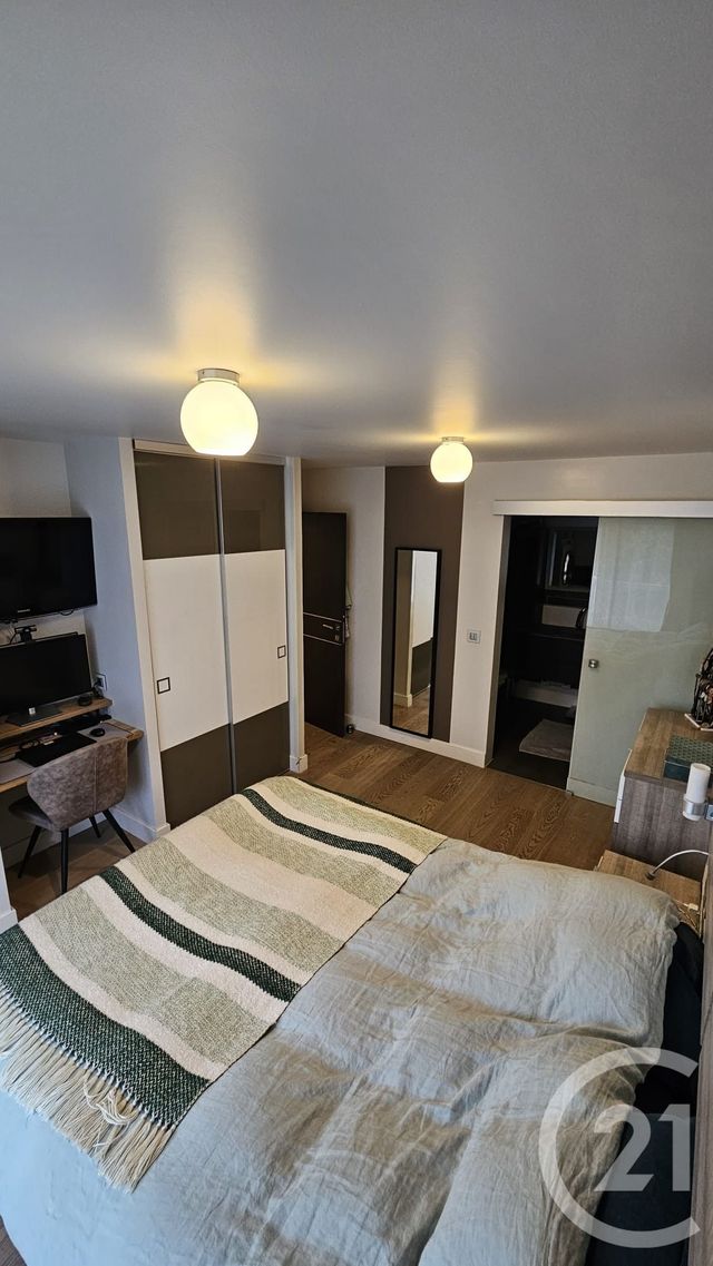 Appartement F4 à vendre - 4 pièces - 97.56 m2 - SURESNES - 92 - ILE-DE-FRANCE - Century 21 Vouillé