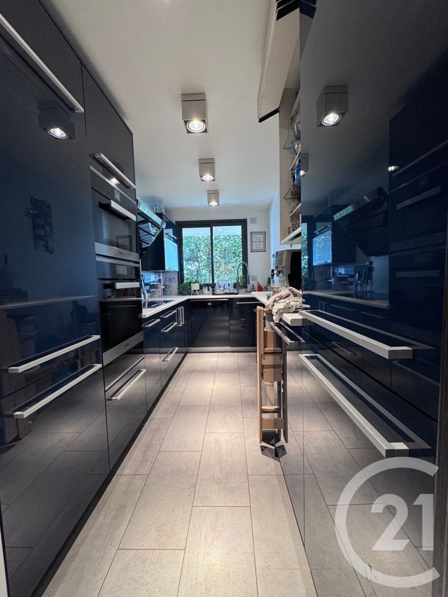 Appartement F4 à vendre - 4 pièces - 97.56 m2 - SURESNES - 92 - ILE-DE-FRANCE - Century 21 Vouillé