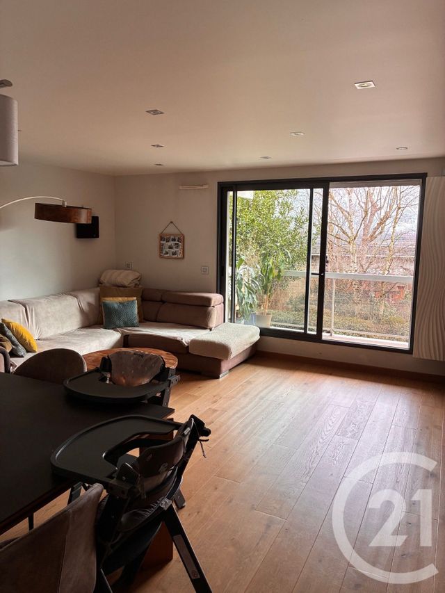 Appartement F4 à vendre - 4 pièces - 97.56 m2 - SURESNES - 92 - ILE-DE-FRANCE - Century 21 Vouillé