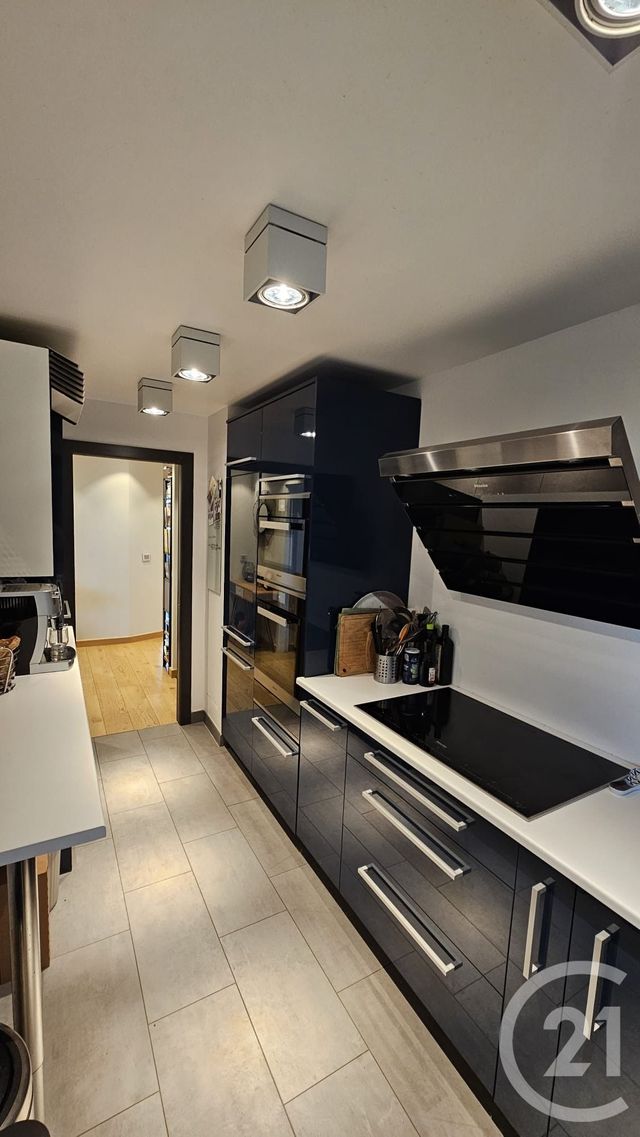 Appartement F4 à vendre - 4 pièces - 97.56 m2 - SURESNES - 92 - ILE-DE-FRANCE - Century 21 Vouillé