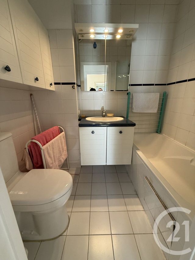 Appartement F2 à vendre - 2 pièces - 48.0 m2 - PARIS - 75015 - ILE-DE-FRANCE - Century 21 Vouillé