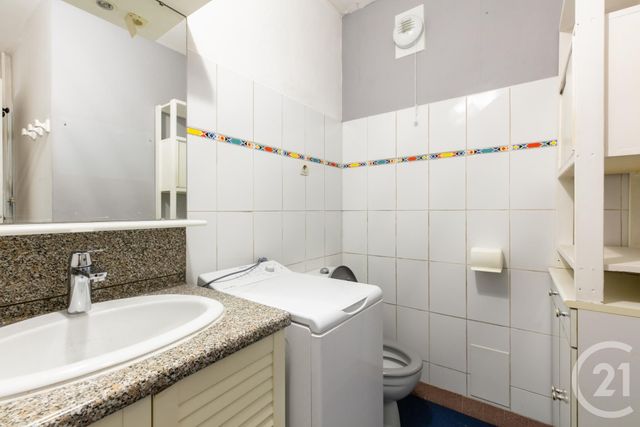 Appartement Studio à vendre - 1 pièce - 38.65 m2 - PARIS - 75015 - ILE-DE-FRANCE - Century 21 Vouillé