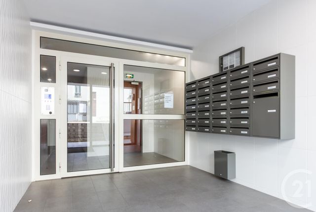 Appartement Studio à vendre - 1 pièce - 38.65 m2 - PARIS - 75015 - ILE-DE-FRANCE - Century 21 Vouillé