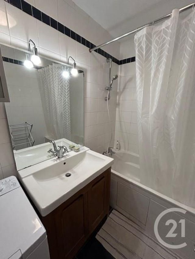 Appartement F1 à louer - 1 pièce - 35.89 m2 - PARIS - 75015 - ILE-DE-FRANCE - Century 21 Vouillé