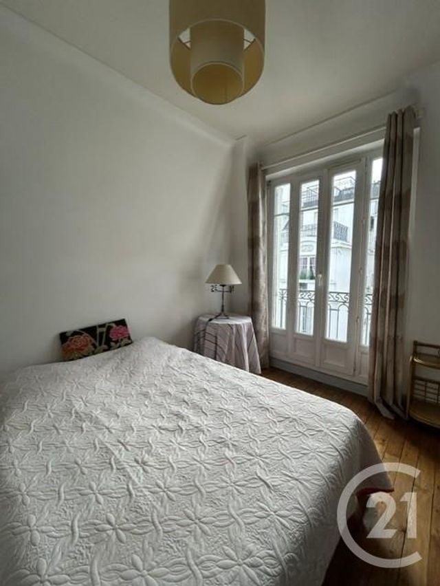 Appartement à louer - 3 pièces - 41.9 m2 - PARIS - 75015 - ILE-DE-FRANCE - Century 21 Vouillé
