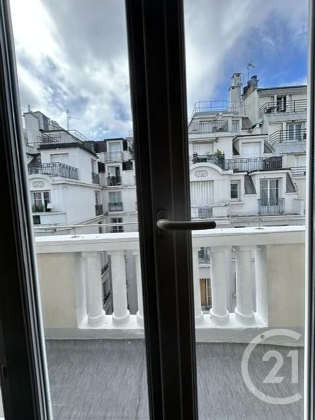 Appartement à louer - 3 pièces - 41.9 m2 - PARIS - 75015 - ILE-DE-FRANCE - Century 21 Vouillé