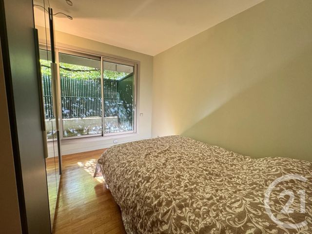 Appartement F2 à louer - 2 pièces - 49.0 m2 - SURESNES - 92 - ILE-DE-FRANCE - Century 21 Vouillé