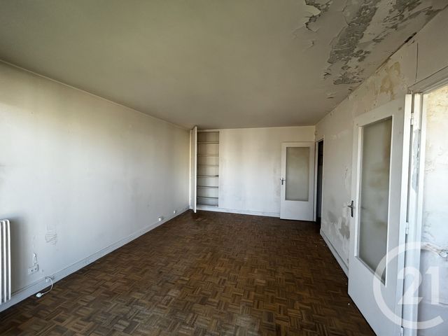 Appartement Studio à vendre - 1 pièce - 28.0 m2 - PARIS - 75015 - ILE-DE-FRANCE - Century 21 Vouillé