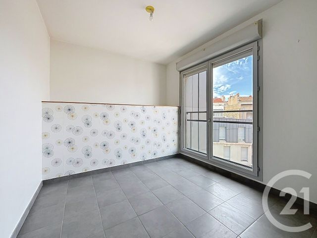 Appartement F3 à vendre - 3 pièces - 63.0 m2 - MARSEILLE - 13002 - PROVENCE-ALPES-COTE-D-AZUR - Century 21 Vouillé