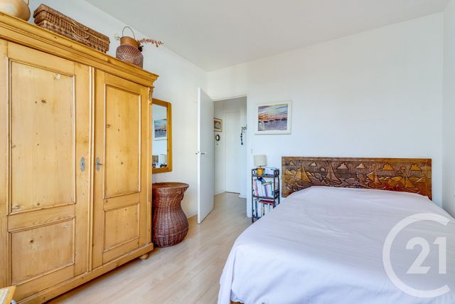 Appartement F2 bis à vendre - 3 pièces - 51.38 m2 - PARIS - 75015 - ILE-DE-FRANCE - Century 21 Vouillé