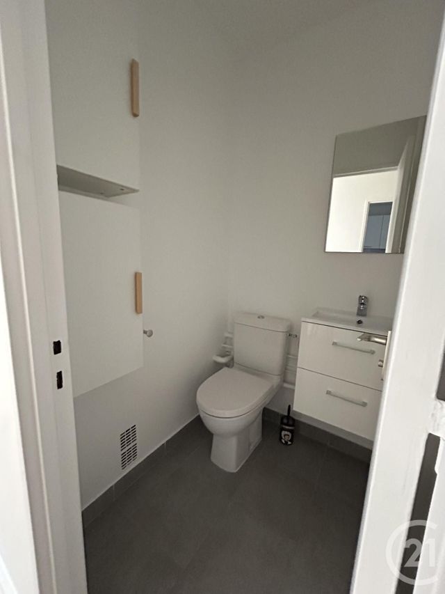 Appartement à louer - 2 pièces - 66.72 m2 - PARIS - 75015 - ILE-DE-FRANCE - Century 21 Vouillé