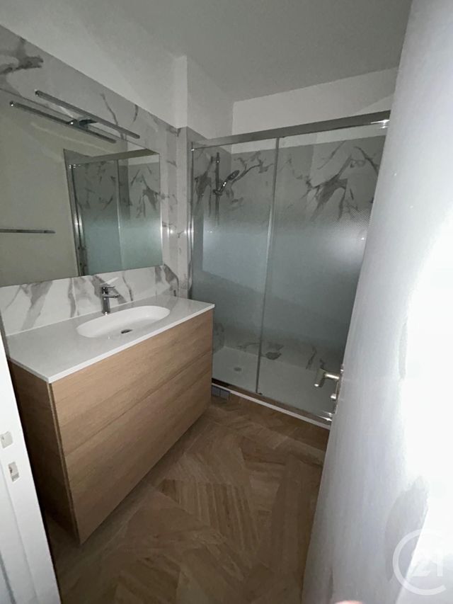 Appartement à louer - 2 pièces - 66.72 m2 - PARIS - 75015 - ILE-DE-FRANCE - Century 21 Vouillé