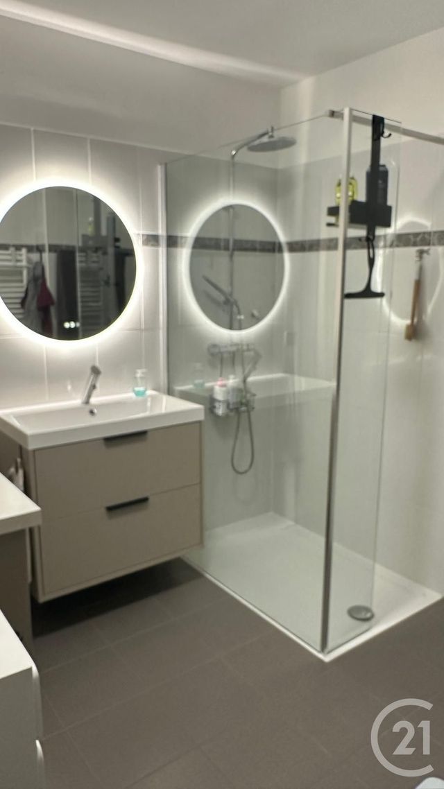 Appartement Studio à louer - 1 pièce - 31.1 m2 - ASNIERES SUR SEINE - 92 - ILE-DE-FRANCE - Century 21 Vouillé
