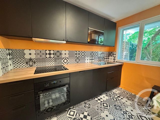 Appartement F2 à louer - 2 pièces - 49.0 m2 - SURESNES - 92 - ILE-DE-FRANCE - Century 21 Vouillé