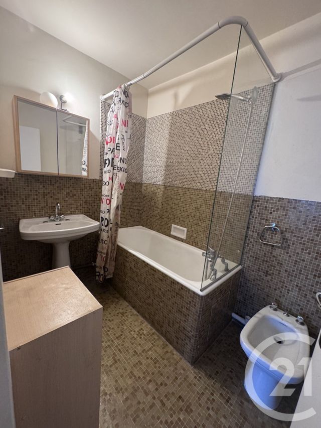 Appartement F2 à vendre - 2 pièces - 45.0 m2 - PARIS - 75015 - ILE-DE-FRANCE - Century 21 Vouillé